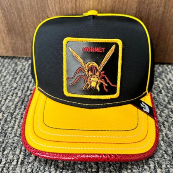 Goorin Trucker Baseball Snapback Hat Cap Stingy Brim 65.0 Hornet Queen Bee Black